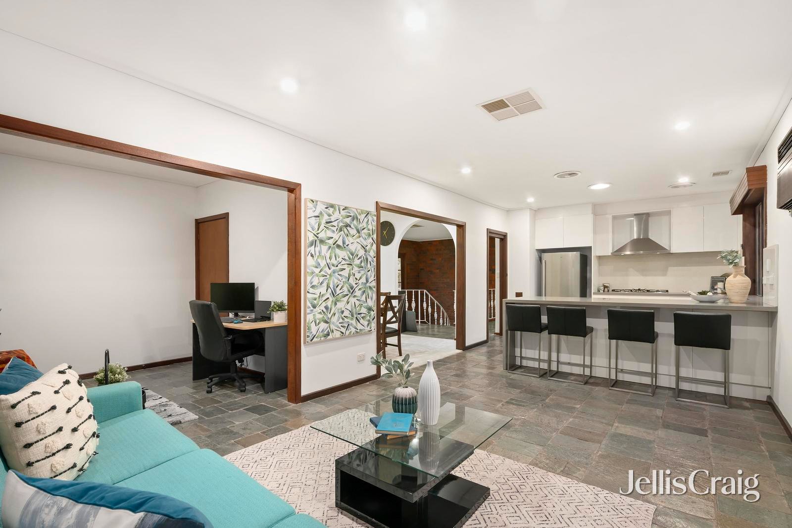 1 Avoca Court, Croydon North image 3