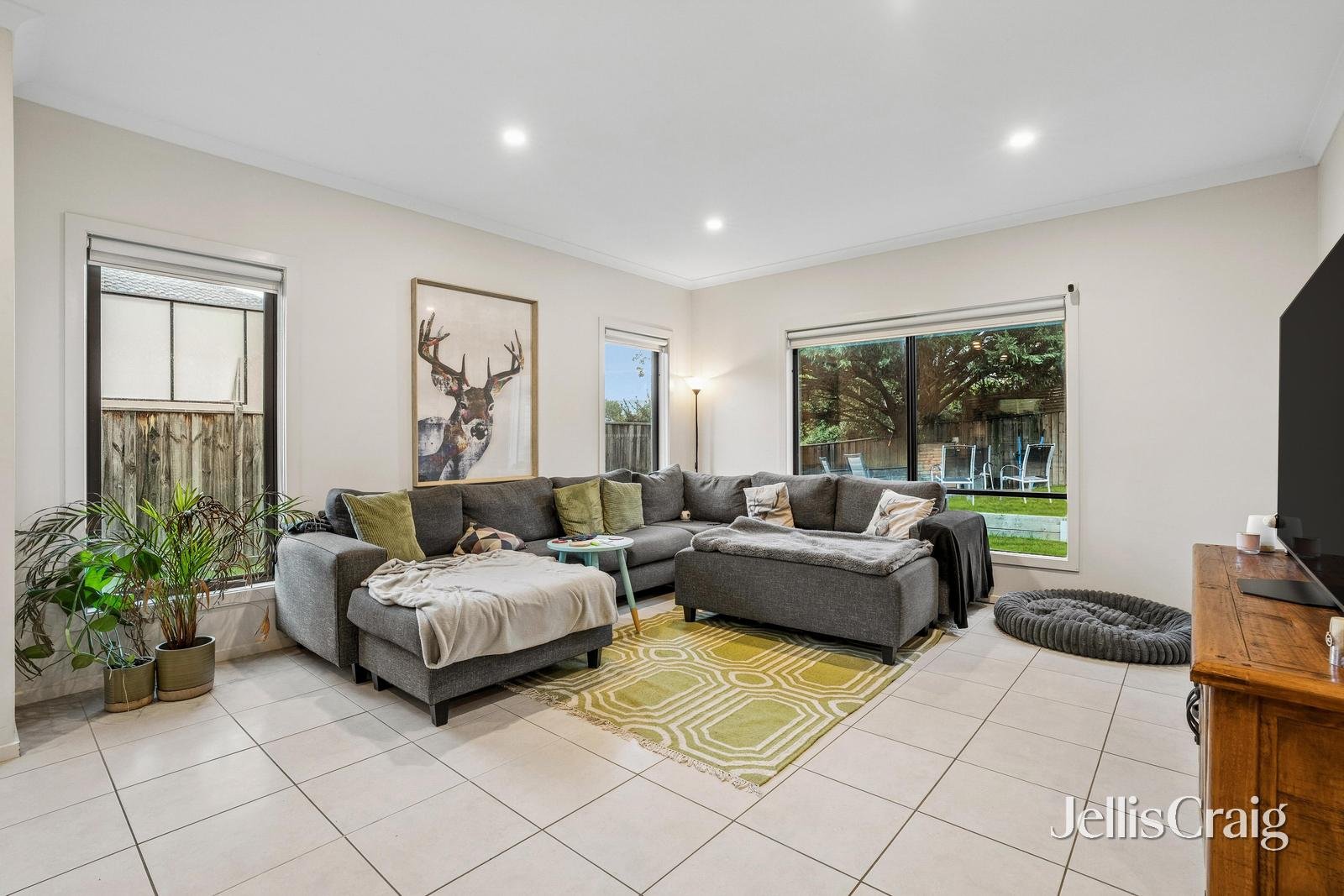 1 Baddeley Circuit, Croydon image 2