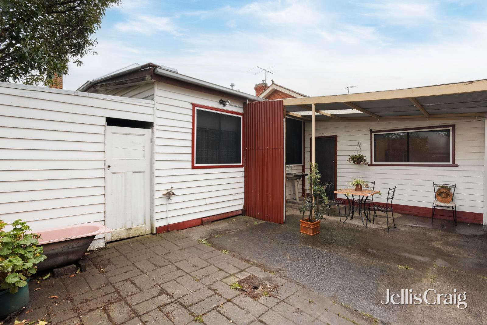 1 Ballinamona Street, Fairfield image 11