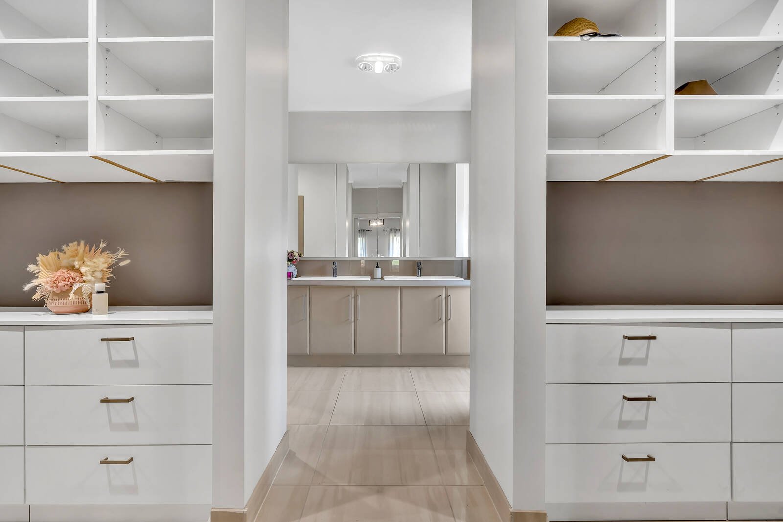 Property Gallery Thumbnail 13