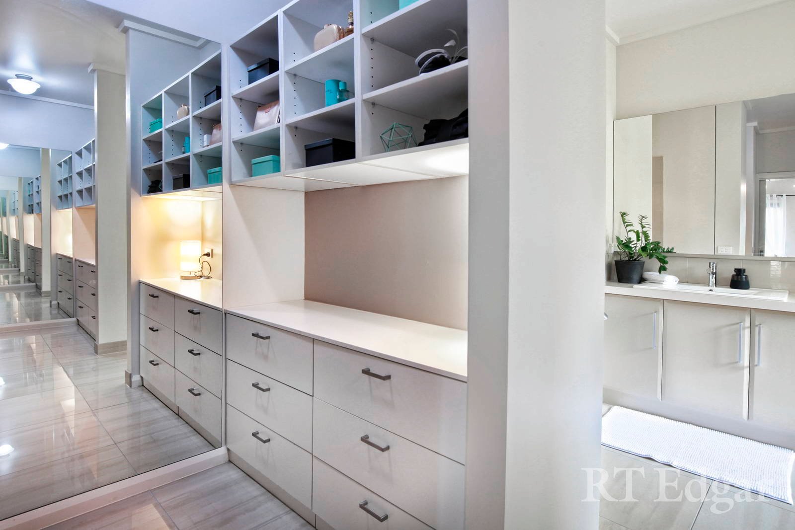 Property Gallery Thumbnail 9