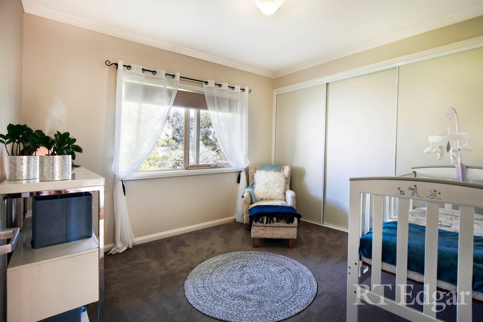 Property Gallery Thumbnail 17