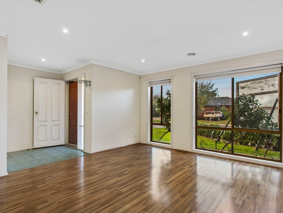 1 Balmaceda Court, Berwick image 3