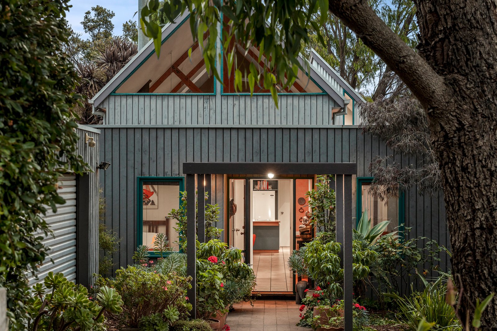 Property Gallery Thumbnail 3
