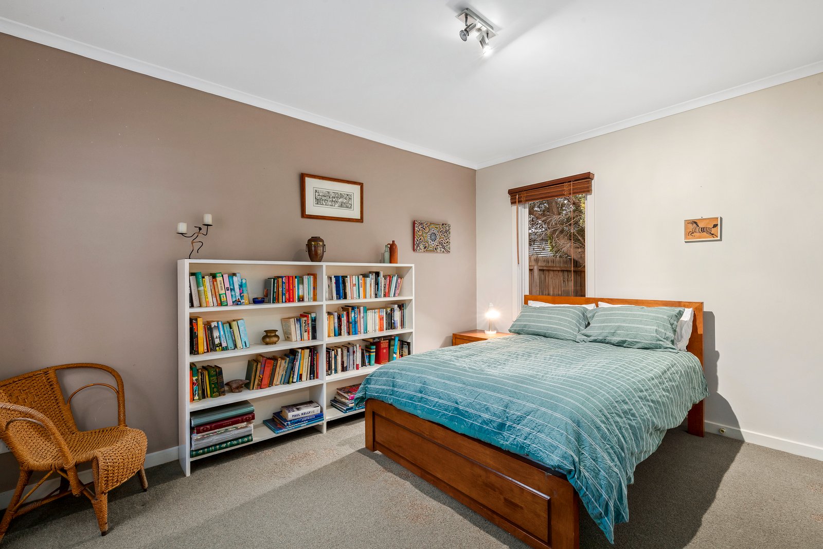 Property Gallery Thumbnail 16