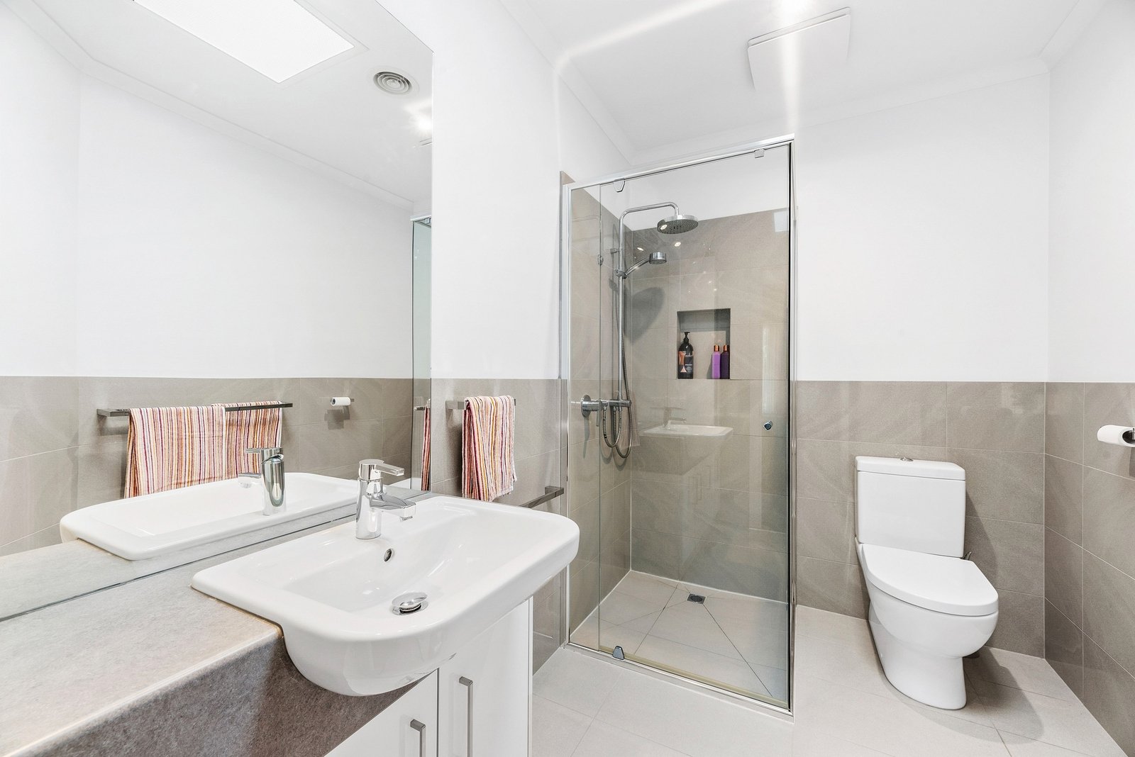 Property Gallery Thumbnail 8