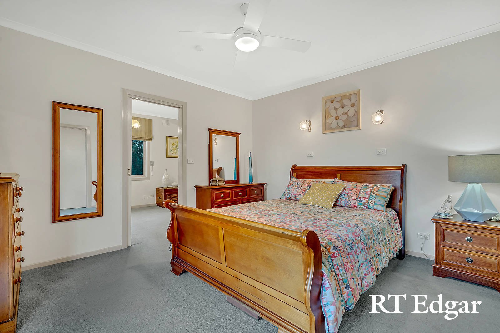 Property Gallery Thumbnail 12