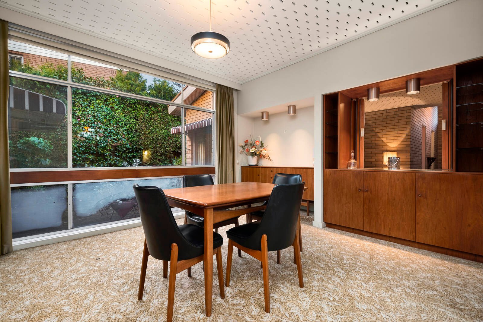 Property Gallery Thumbnail 6