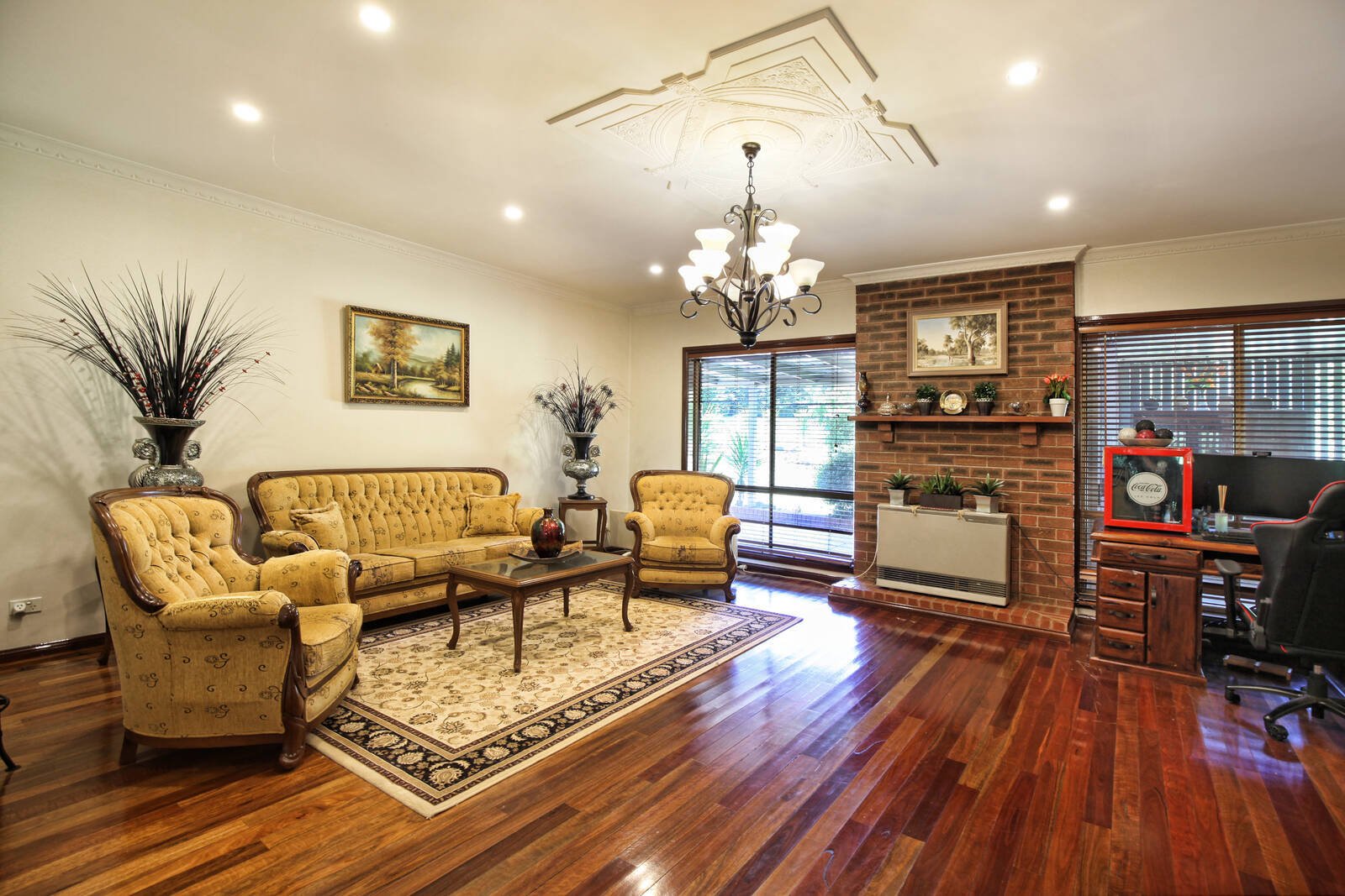 Property Gallery Thumbnail 3