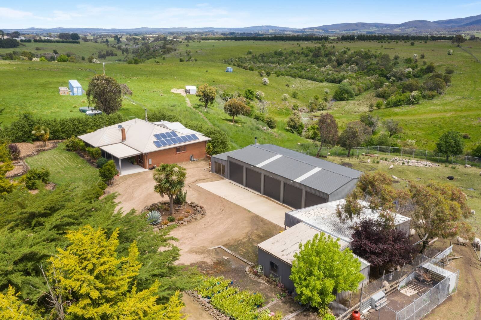 Property Gallery Thumbnail 5