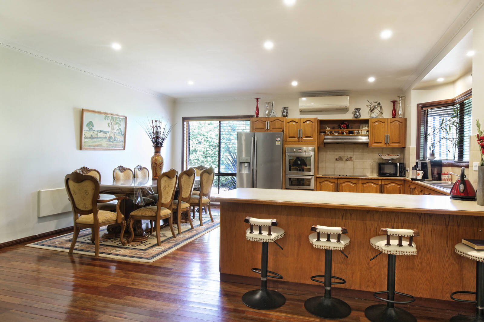 Property Gallery Thumbnail 6