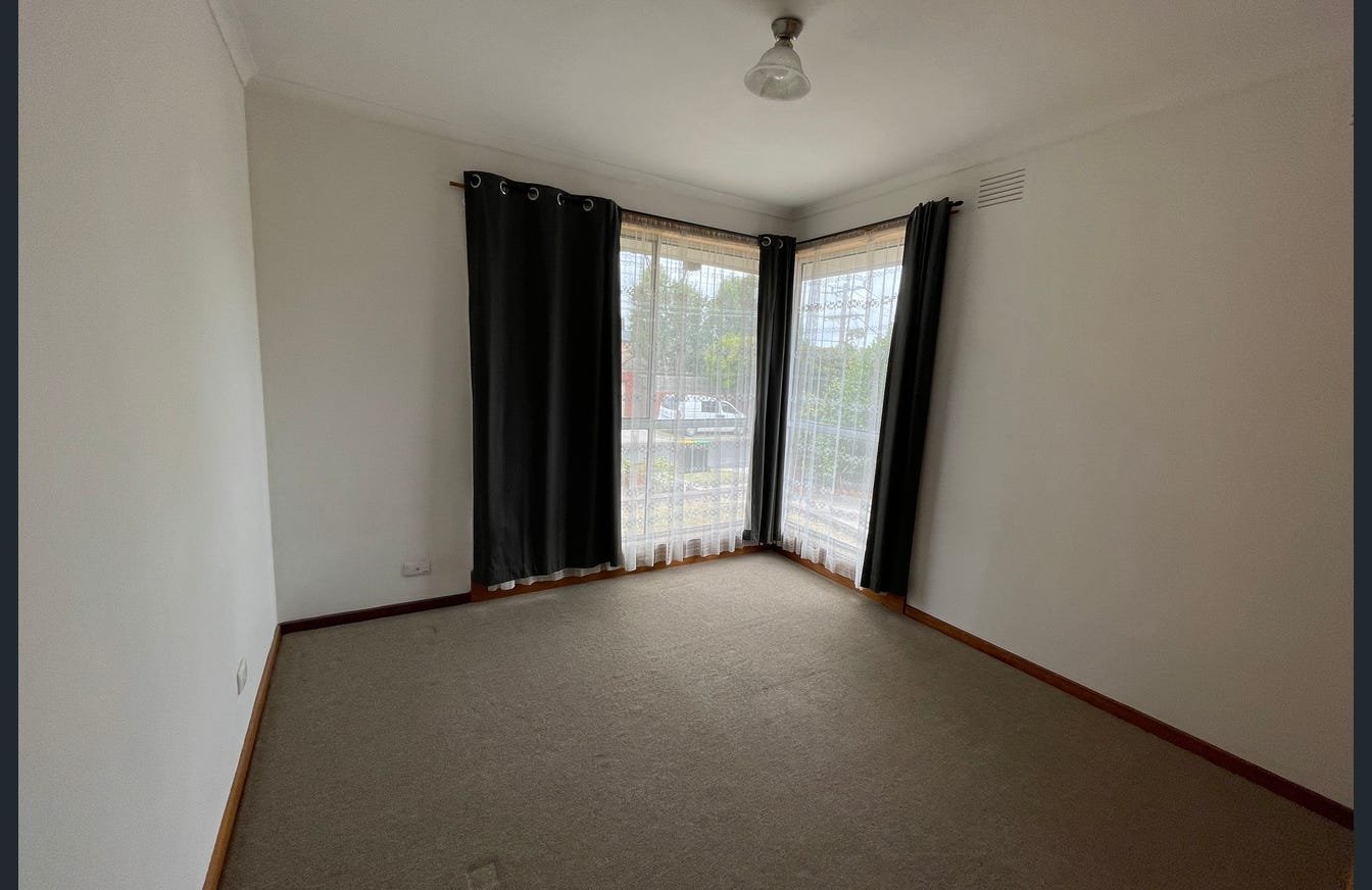 1 Blackburn Drive Mentone