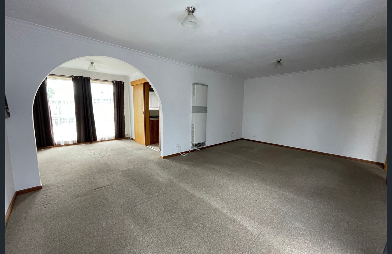 1 Blackburn Drive Mentone