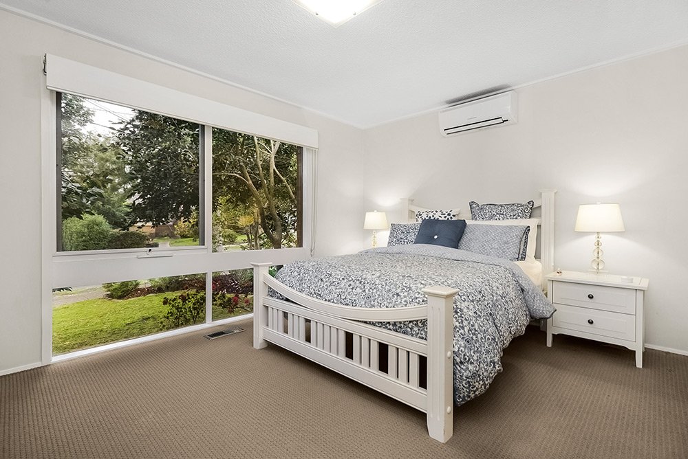 1 Blenheim Avenue, Glen Waverley image 6
