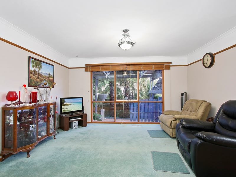 1 Blue Ridge Drive, Mooroolbark image 3