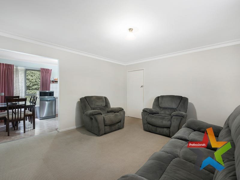 1 Bond Court, Croydon image 4