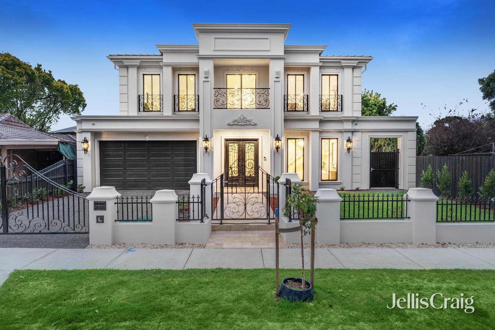 1 Boronia Drive, Glen&nbsp;Waverley image 1