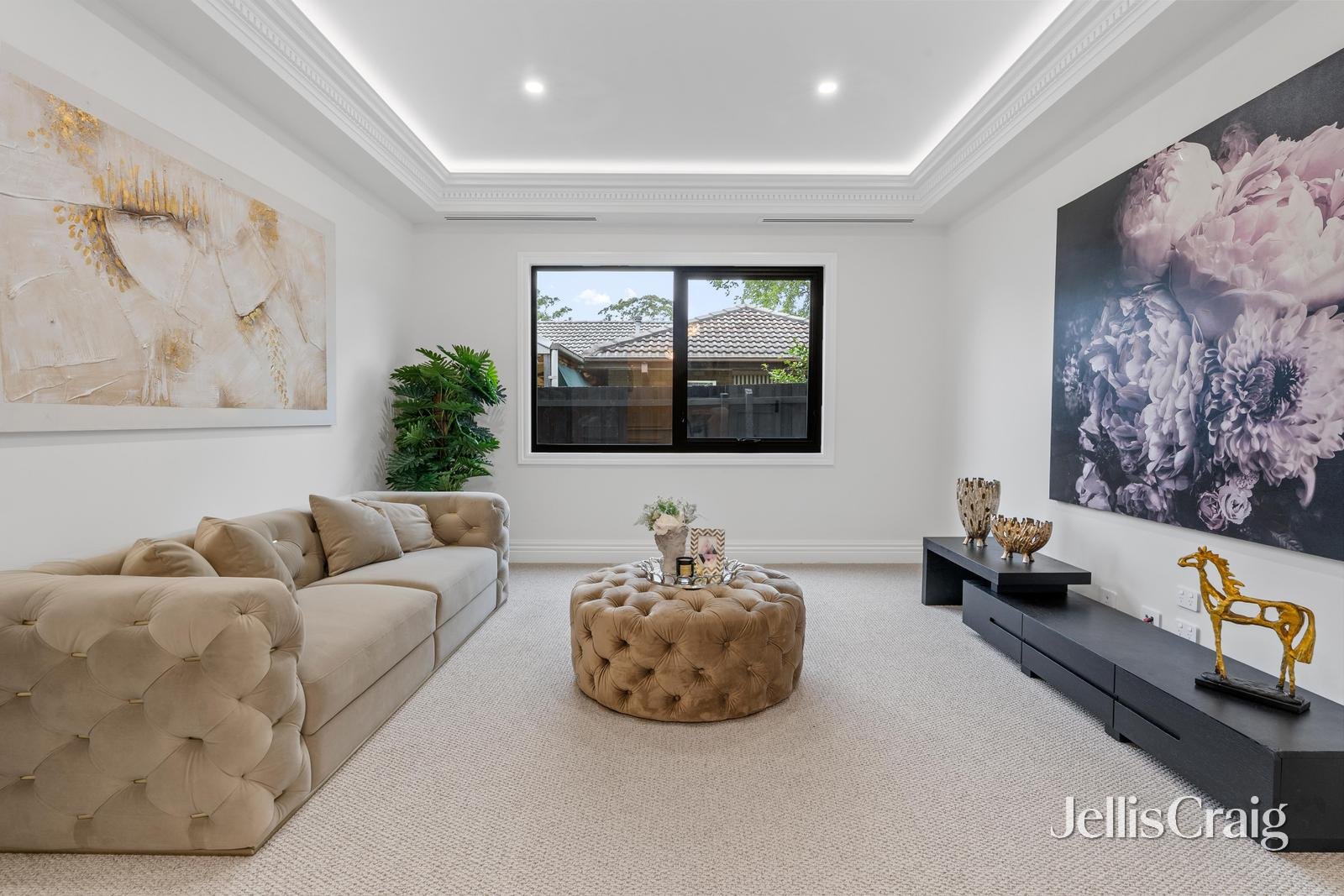 1 Boronia Drive, Glen&nbsp;Waverley image 9