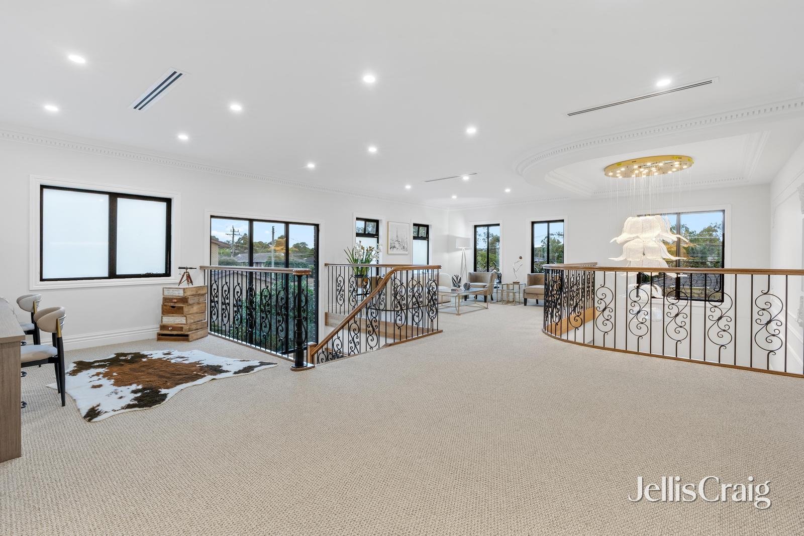 1 Boronia Drive, Glen&nbsp;Waverley image 12