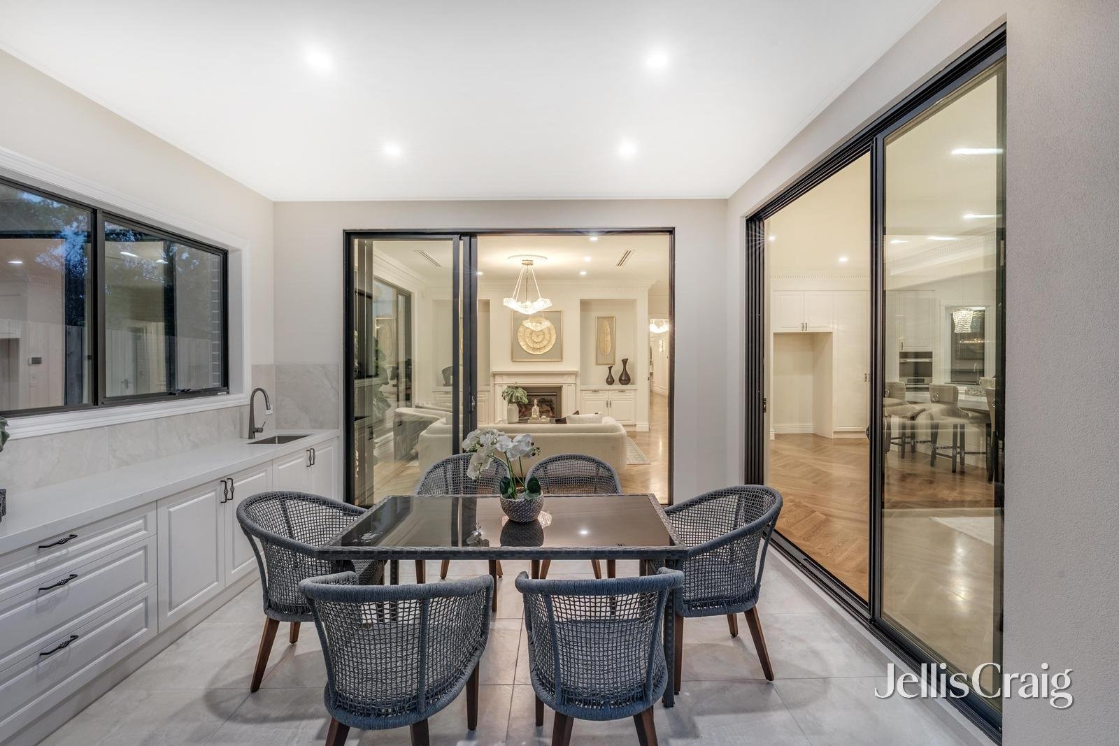 1 Boronia Drive, Glen&nbsp;Waverley image 20