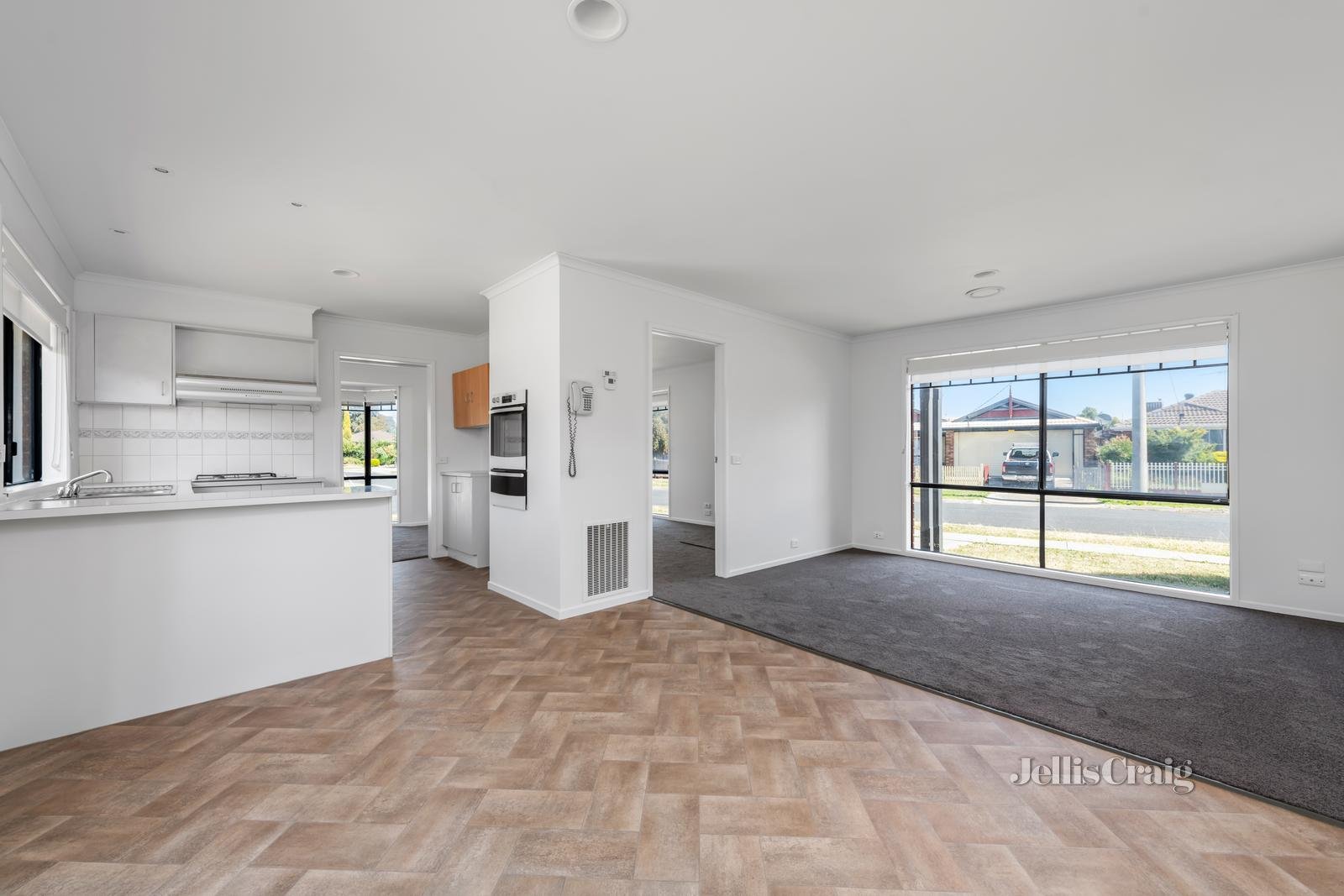 1 Bradworth Street, Craigieburn image 3