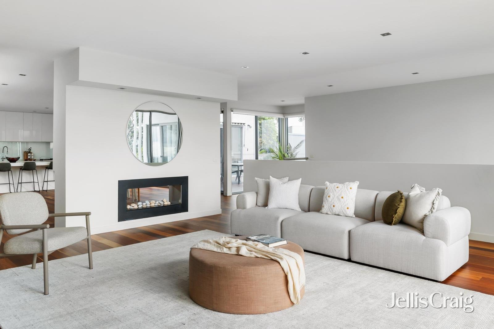 1 Brazier Grove, Kew image 4