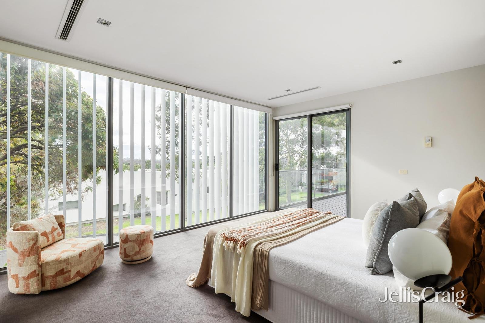 1 Brazier Grove, Kew image 11