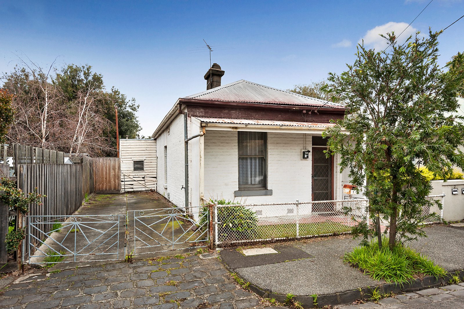 1 Brett Street, Brunswick image 2