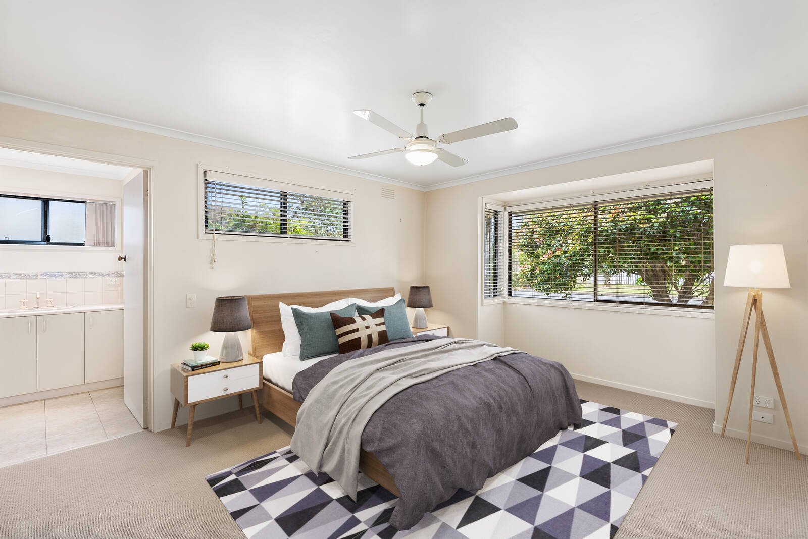 Property Gallery Thumbnail 5