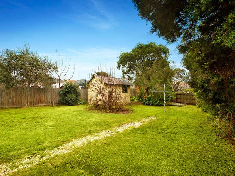 1 Cambridge Street, Brighton East image 4