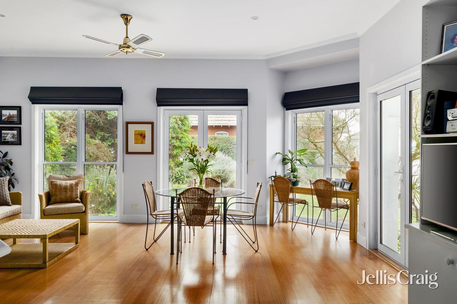 1 Canberra Grove, Malvern image 11
