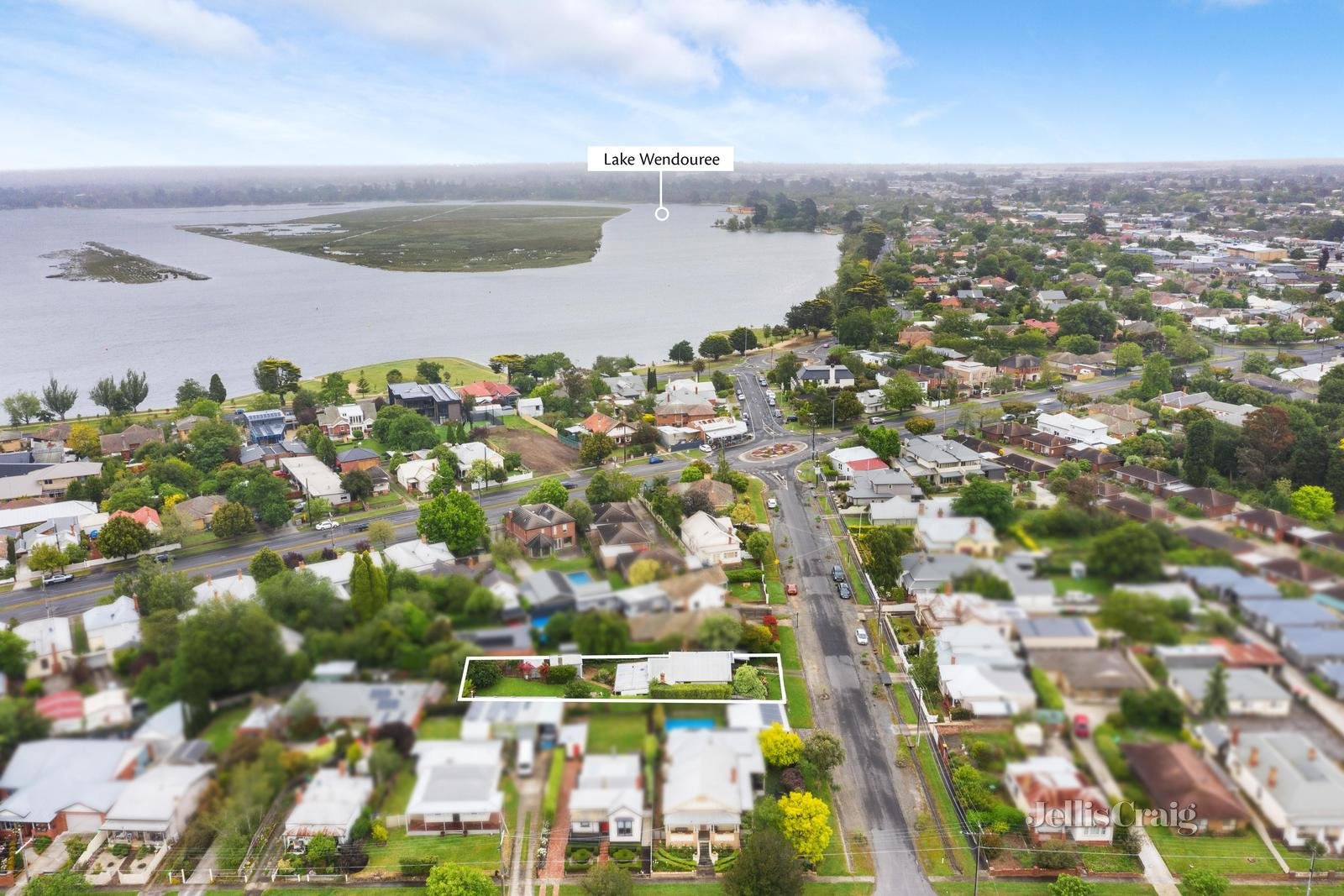 1 Cardigan Street, Lake Wendouree image 2