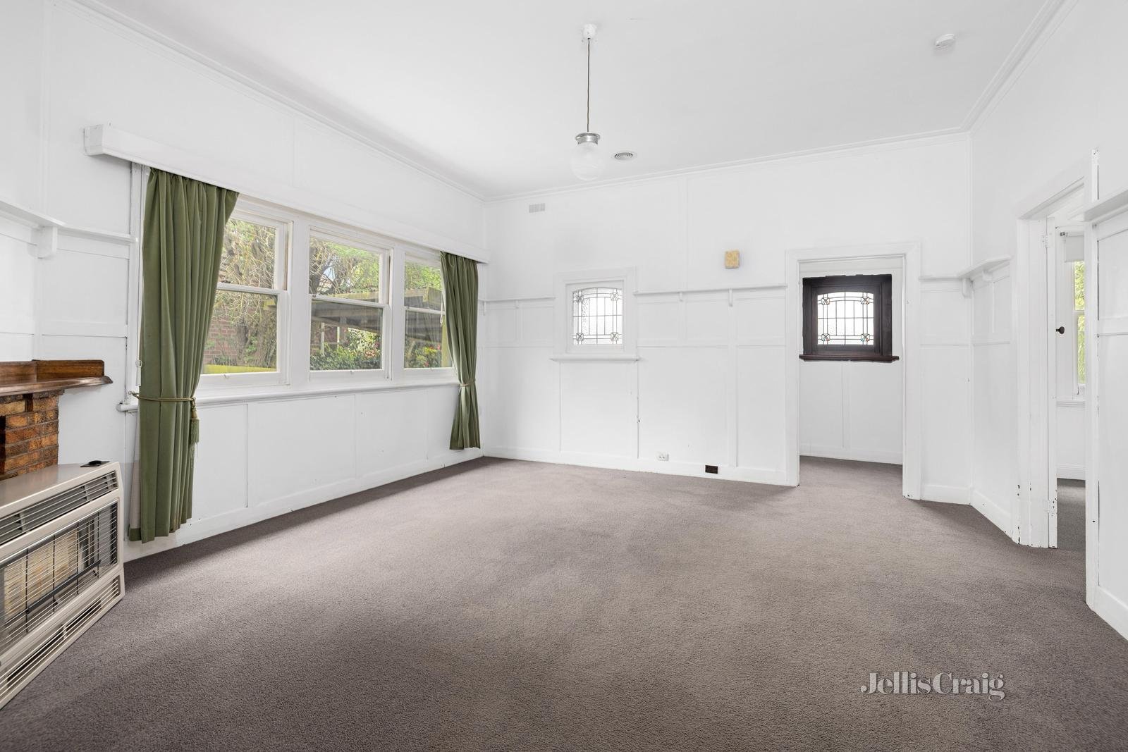 1 Cardigan Street, Lake Wendouree image 3