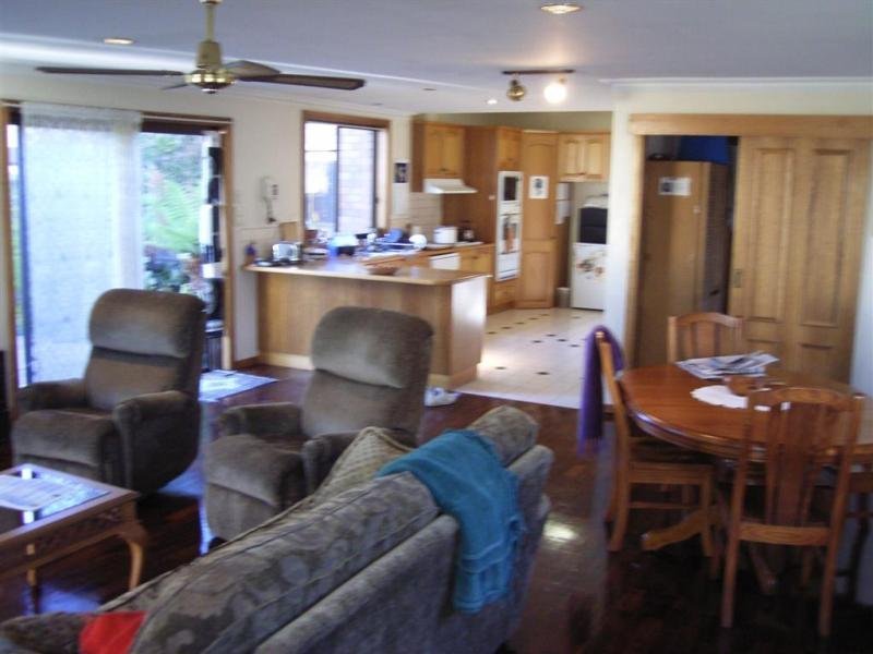 1 Carol Court, Newcomb image 5