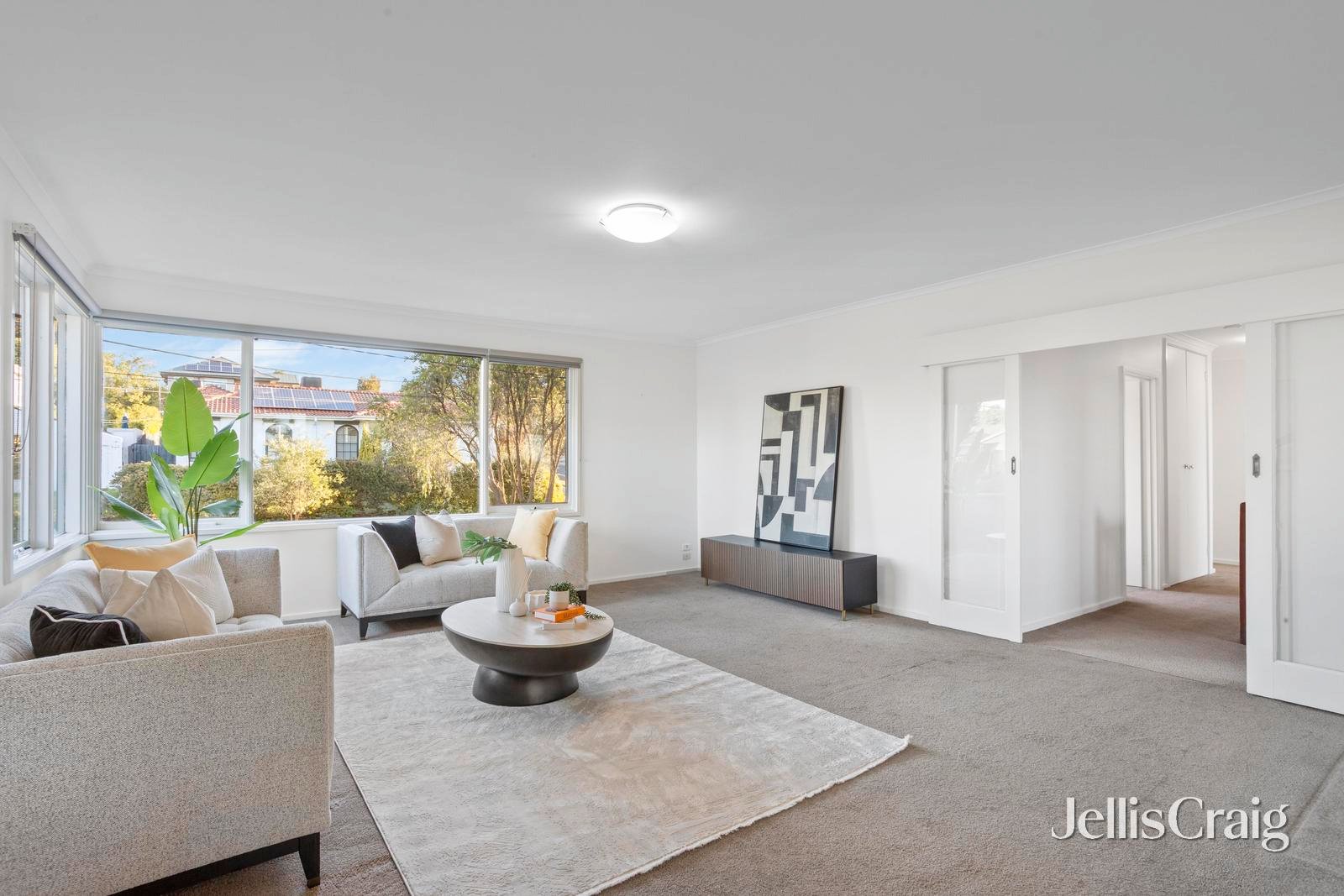 1 Castlereagh Court, Mount Waverley image 3