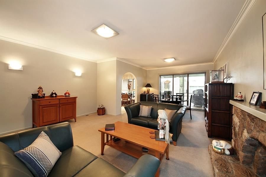 1 Catherine Road, Bentleigh East image 4