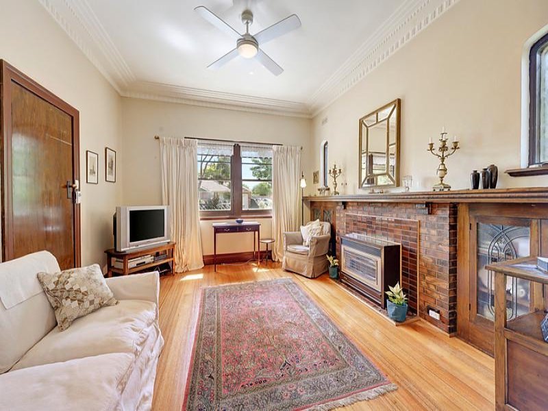 1 Charles Street, Glen Iris image 4