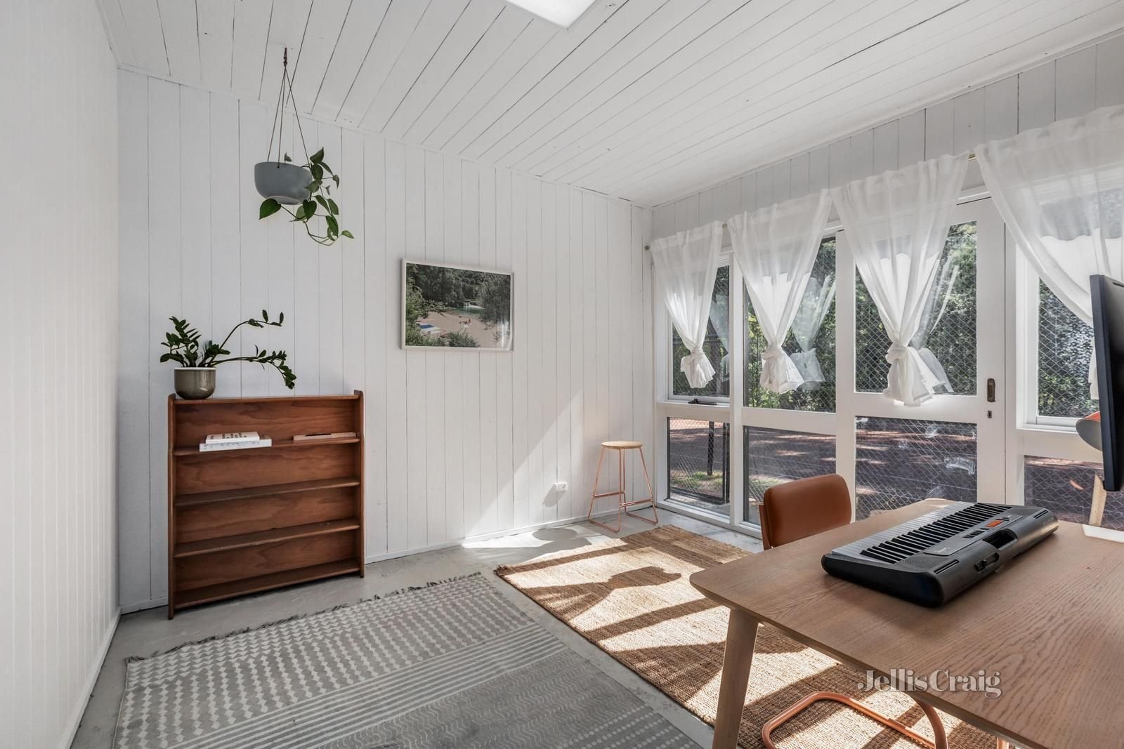 1 Charlwood Court, Donvale image 7