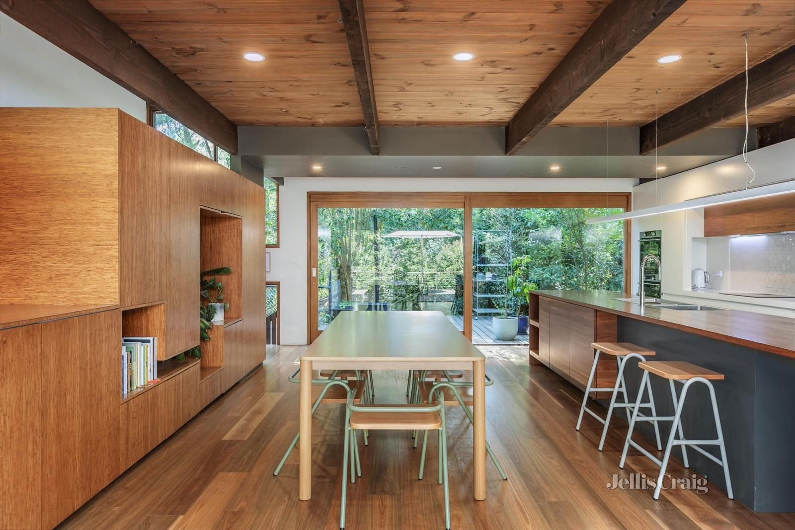 1 Charlwood Court, Donvale image 12