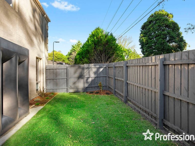 1 Charlwood Drive, Mooroolbark image 12