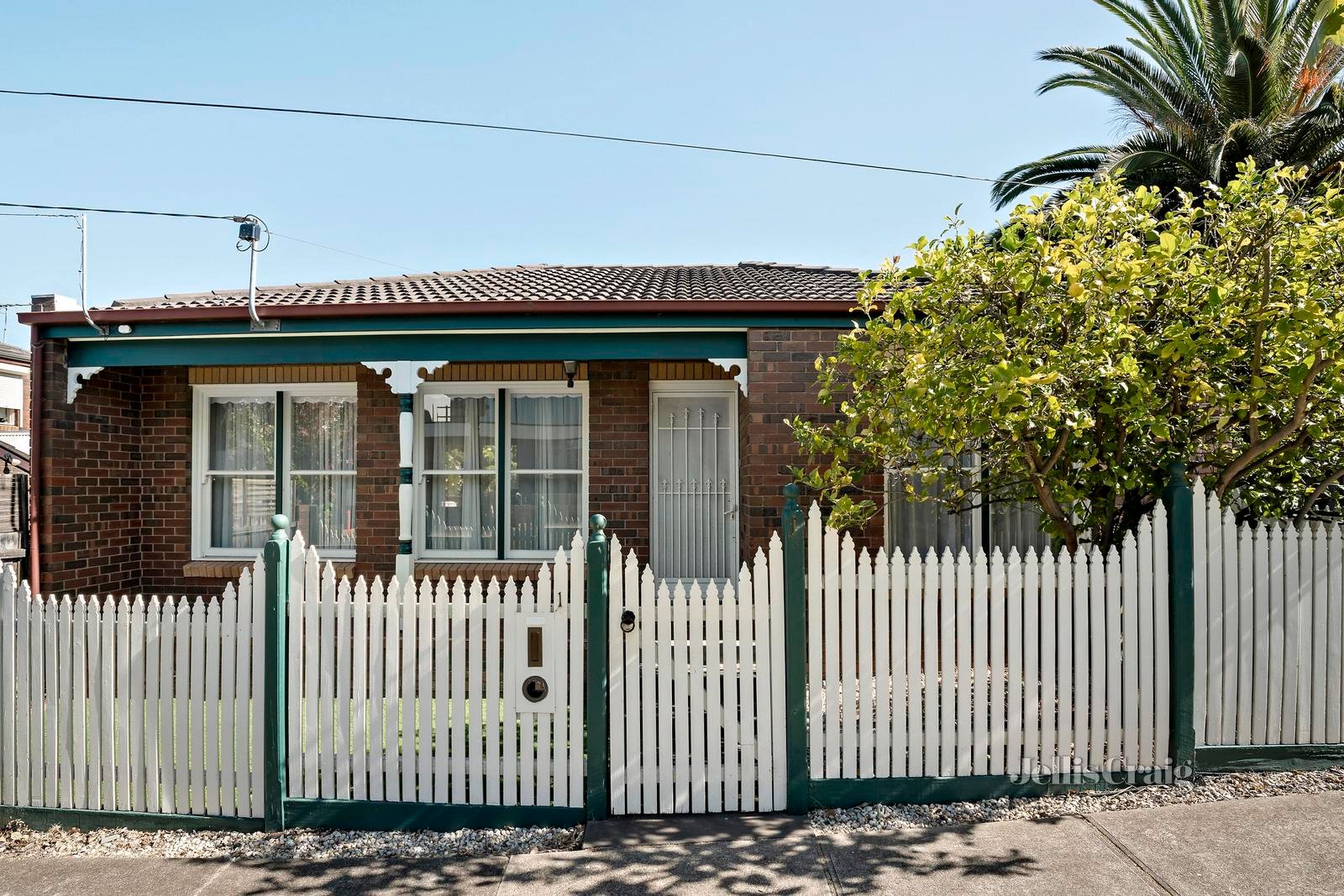 1 Chisholm Street, Aberfeldie image 1