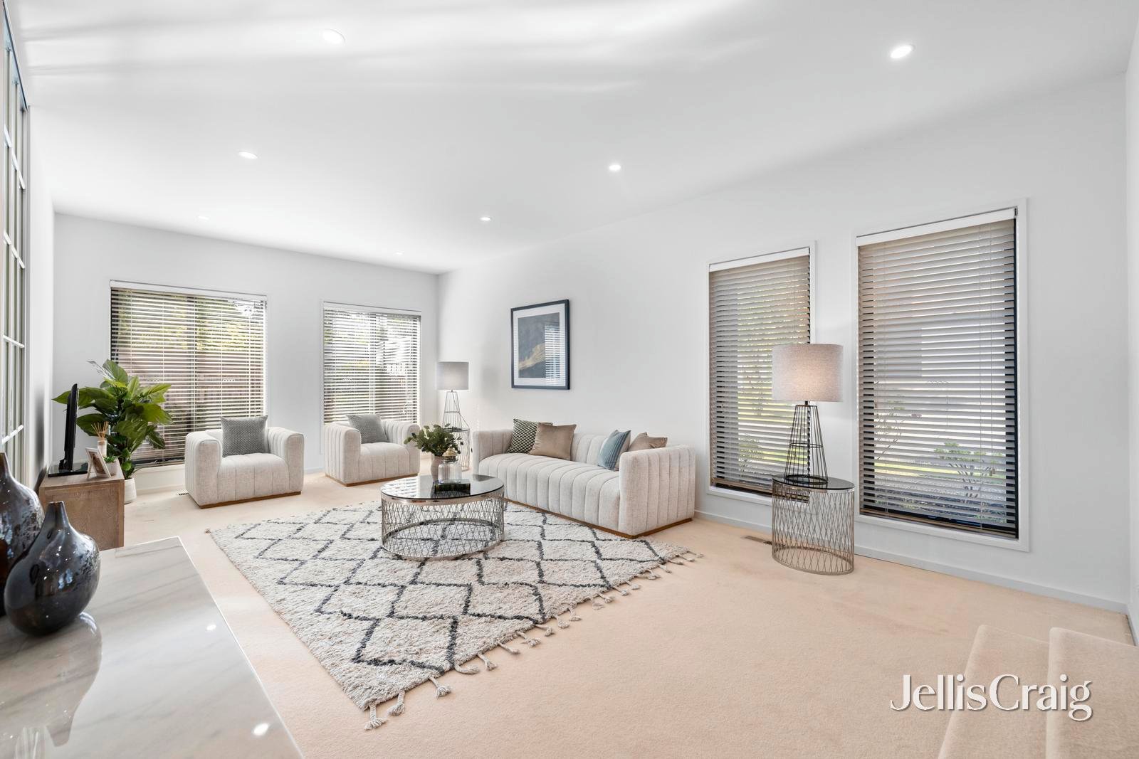1 Cinnabar Avenue, Mount&nbsp;Waverley image 3