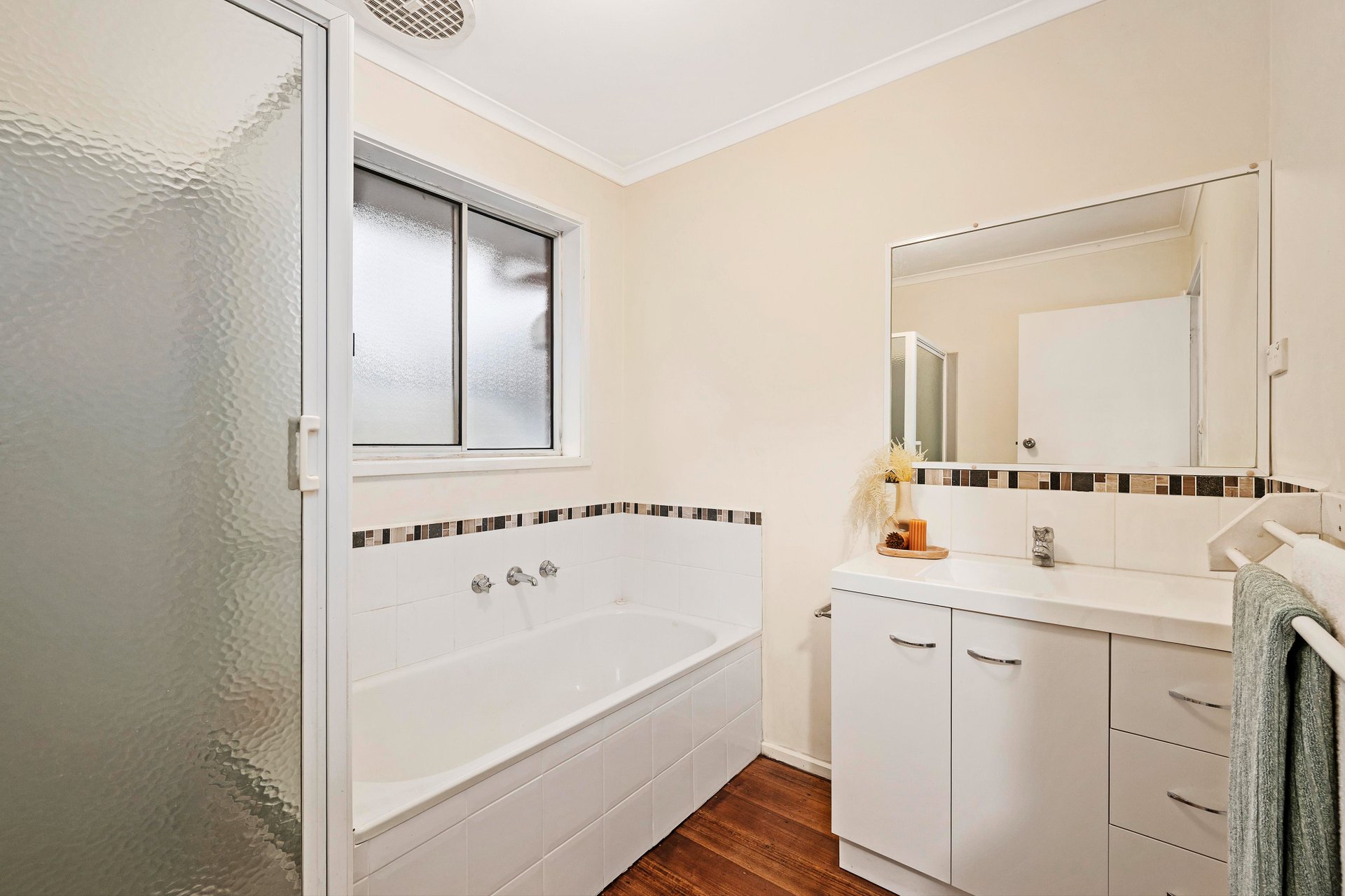1 Clare Street, Croydon South image 8