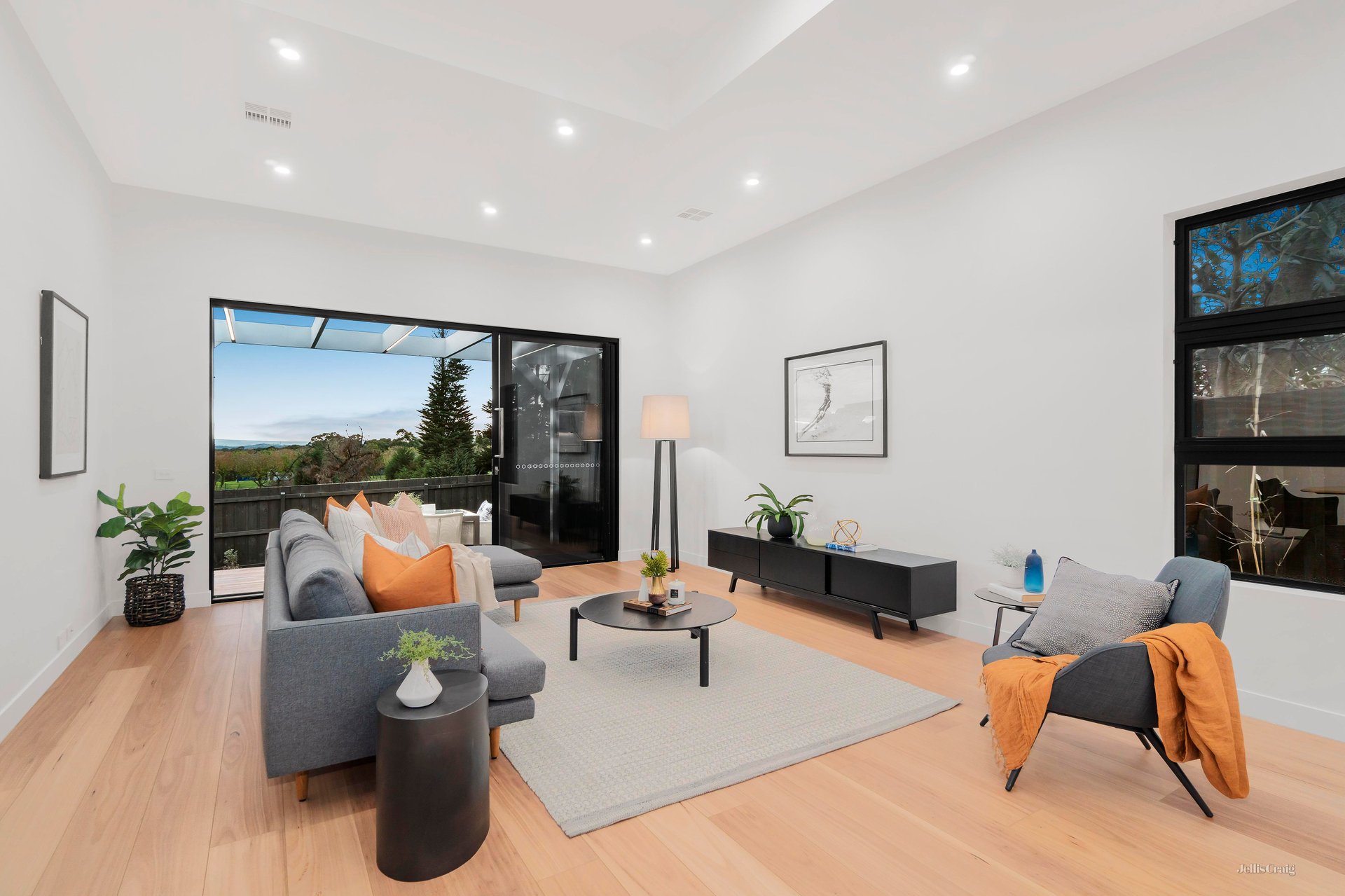 1 Clements Avenue, Donvale image 3