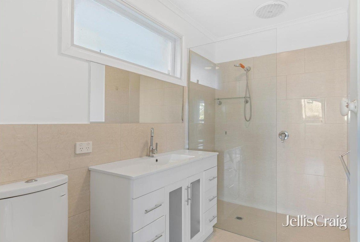 1 Clovelly Court, Mount&nbsp;Waverley image 9