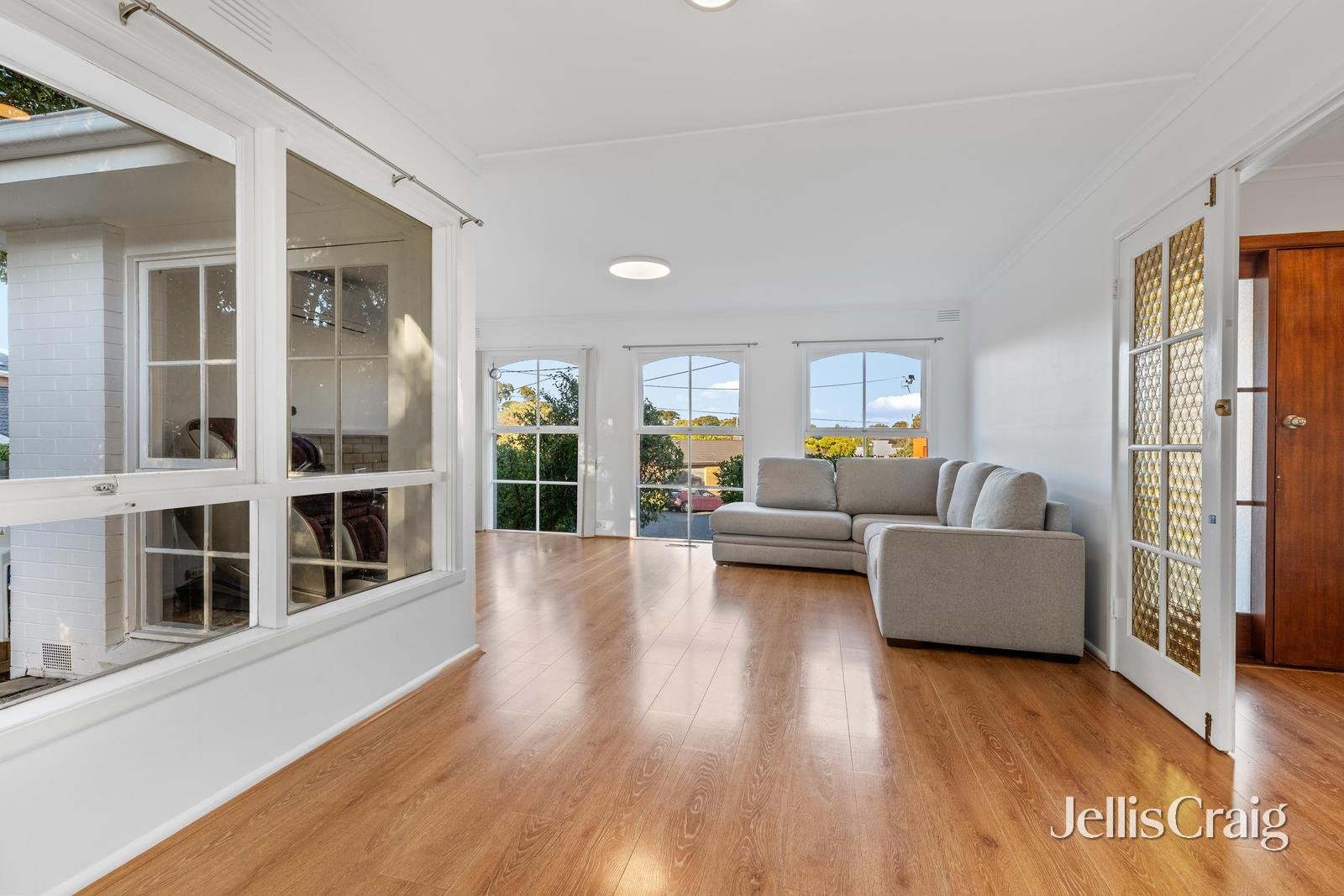1 Clovelly Court, Mount&nbsp;Waverley image 3