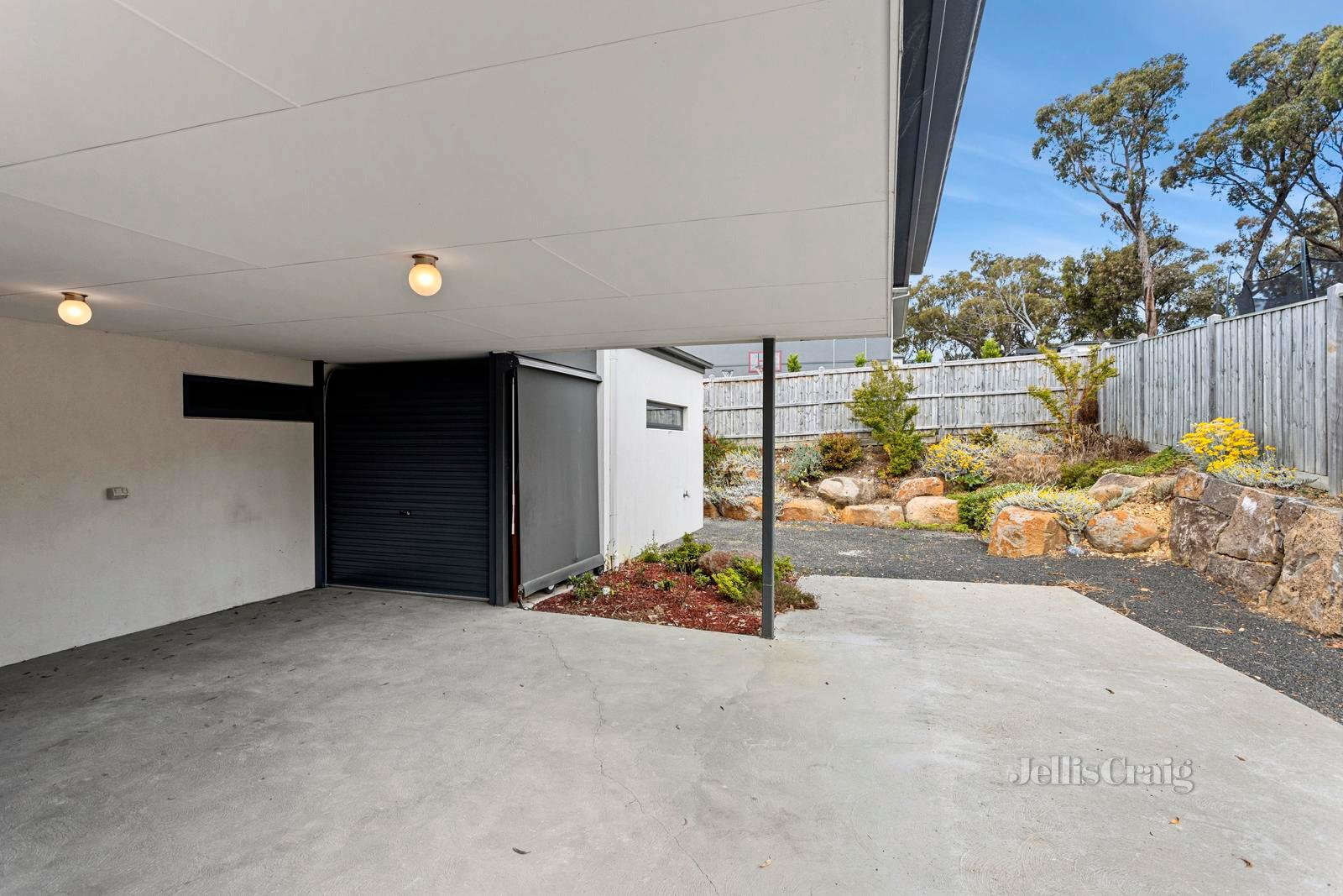 1 Clover Tree Circuit, Woodend image 15
