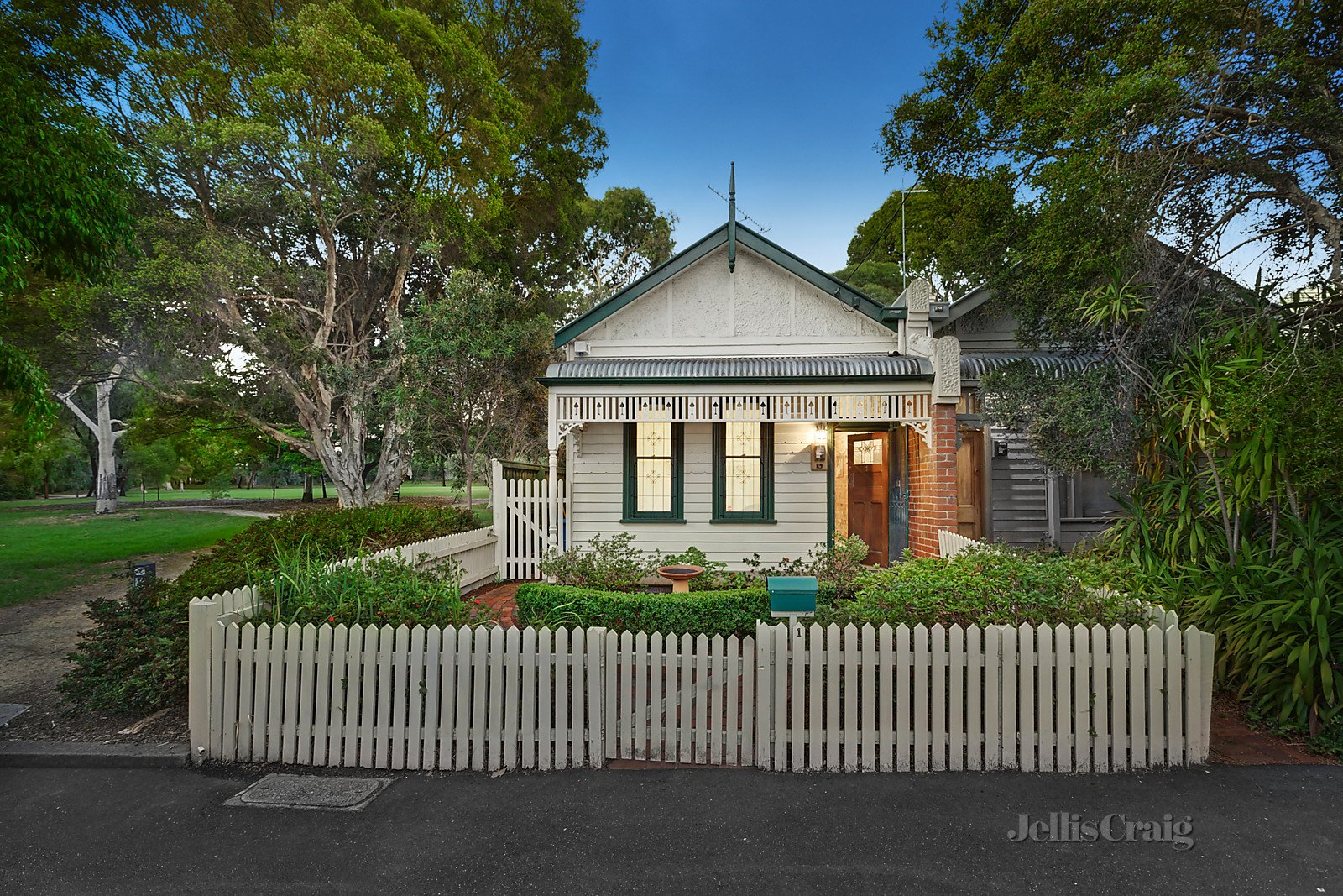 1 College Street, Hawthorn image 1