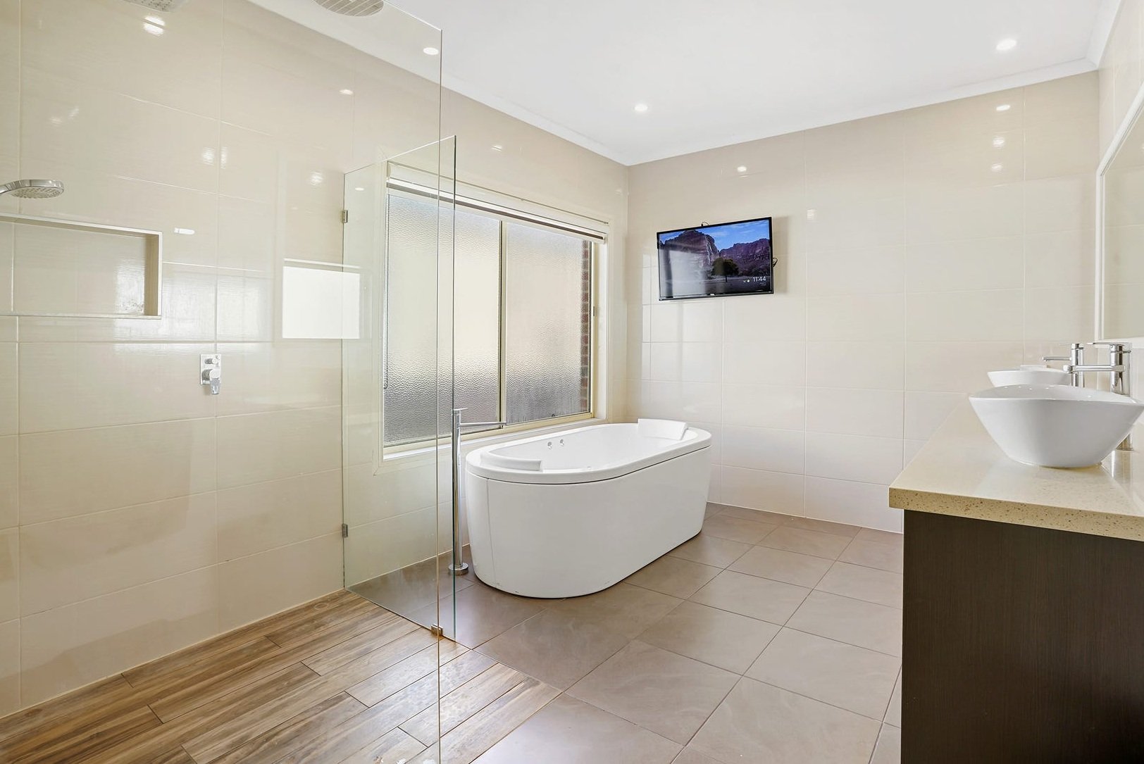 1 Colley Grove, Glen Waverley image 6