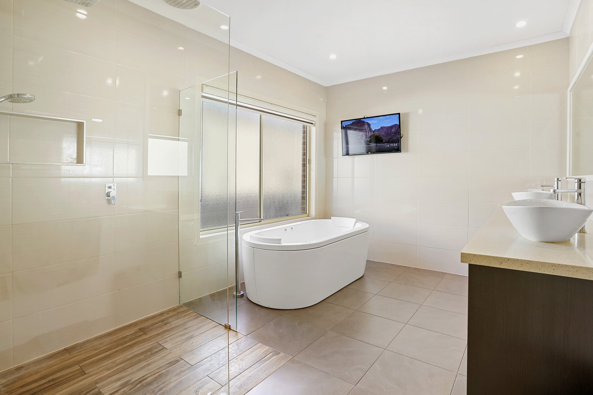 1 Colley Grove, Glen&nbsp;Waverley image 9